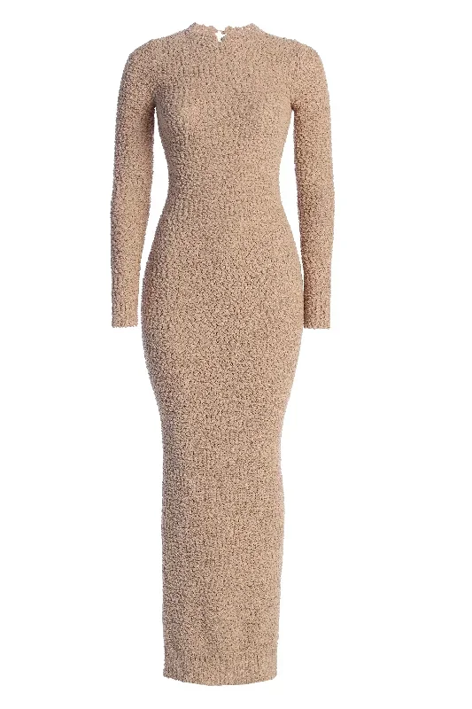 beige-autumn-knit-maxi-dress