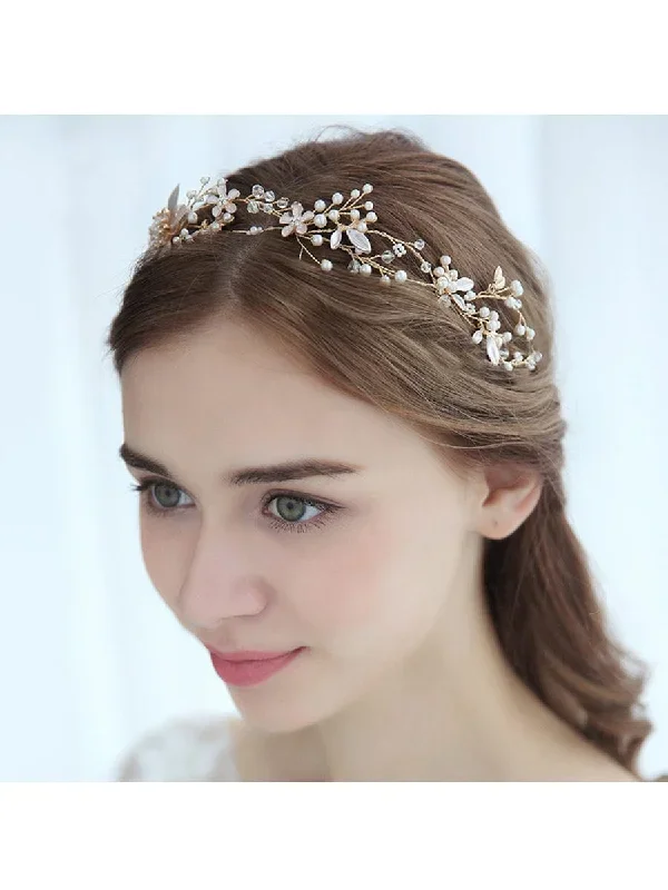 elegant-gold-flower-headband-with-rhinestone-sold-in-a-single-piece-ca50139