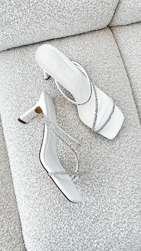 femi-heel-white-diamante