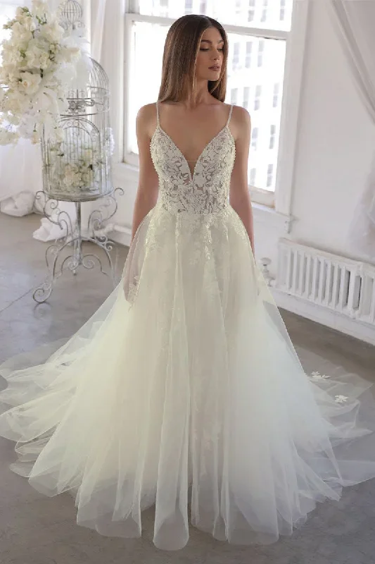 forever-fairytale-ethereal-lace-wedding-dress