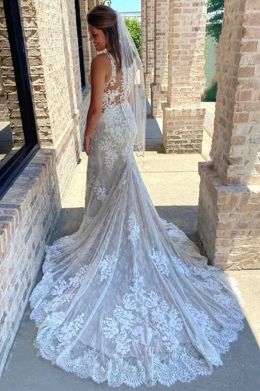 glamorous-off-white-lace-v-neck-mermaid-long-wedding-dress