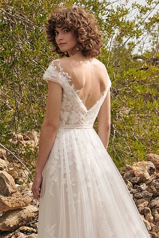 love-allure-lace-applique-wedding-dress