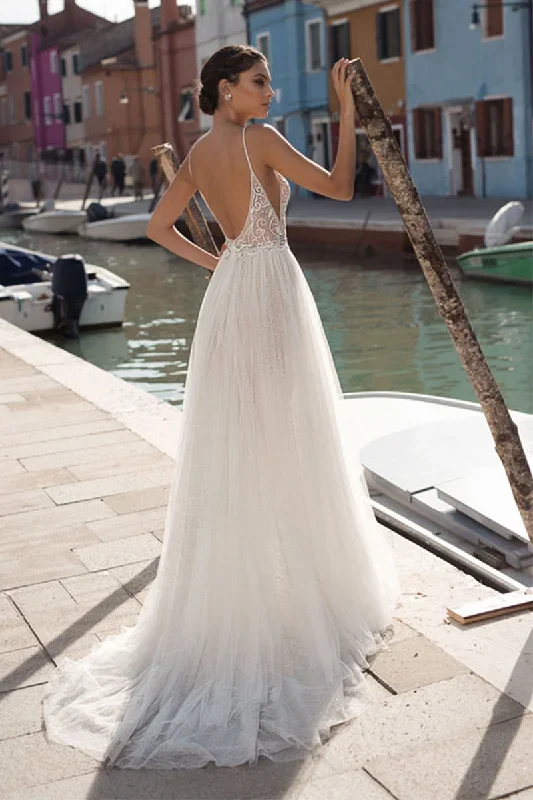 oia-romance-tulle-a-line-wedding-dress