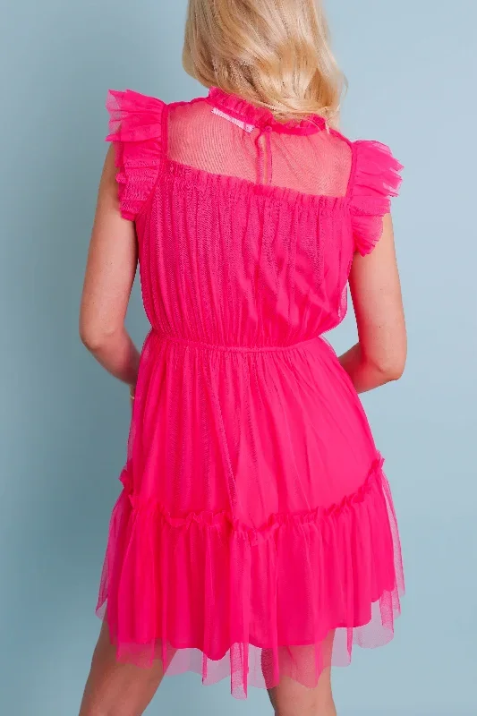 prim-and-proper-dress-pink