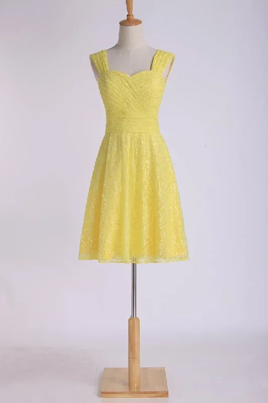 Yellow Lace Short Tulle Bridesmaid Dress